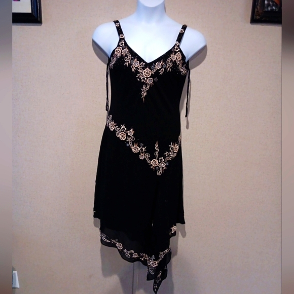 Vintage Y2K R&M Richards Emroidered Sequin Floral Appliqué Chiffon Drop Size 8 - Picture 1 of 6